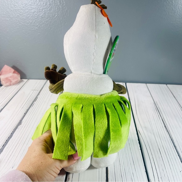 Disney - Frozen Olaf Aloha Plus w/ Disney World Pin. - Picture 3 of 10